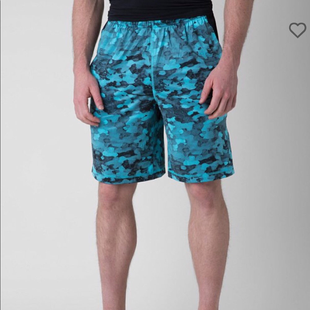 ๐ Under Armour Raid Short - Picture 1 of 8